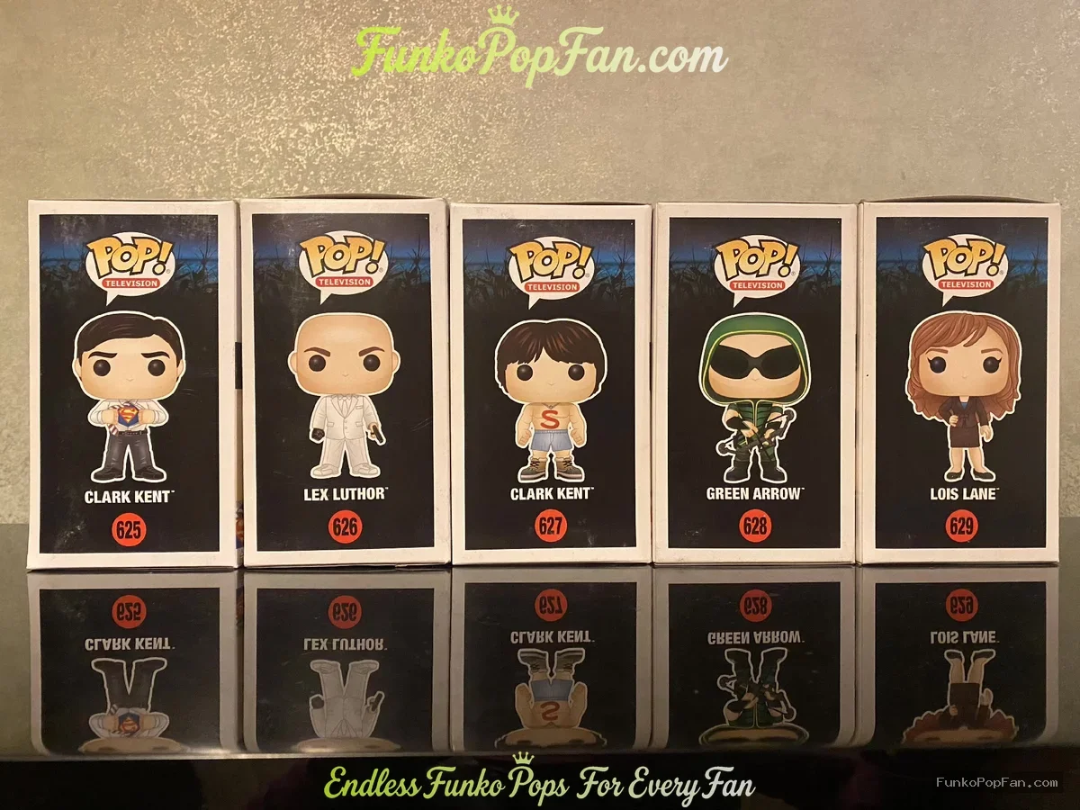 Bundle Funko Pop! Smallville Clark Kent #625 / Lex Luthor #626 / Clark Kent #627 / Green Arrow #628  - Funko Pop Figure