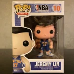 NBA Sports #10 Jeremy Lin Linsanity New York Knicks Vinyl Figure Bobblehead Vaulted Collectible With Protector Funko Pop Figure