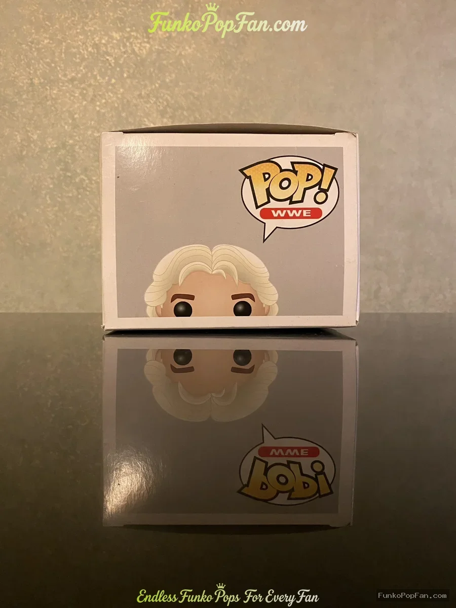 Funko Pop! WWE Legends #17 'Nature Boy' Ric Flair (Target Exclusive) Vinyl Figure Bobblehead Vaulted - Funko Pop Figure