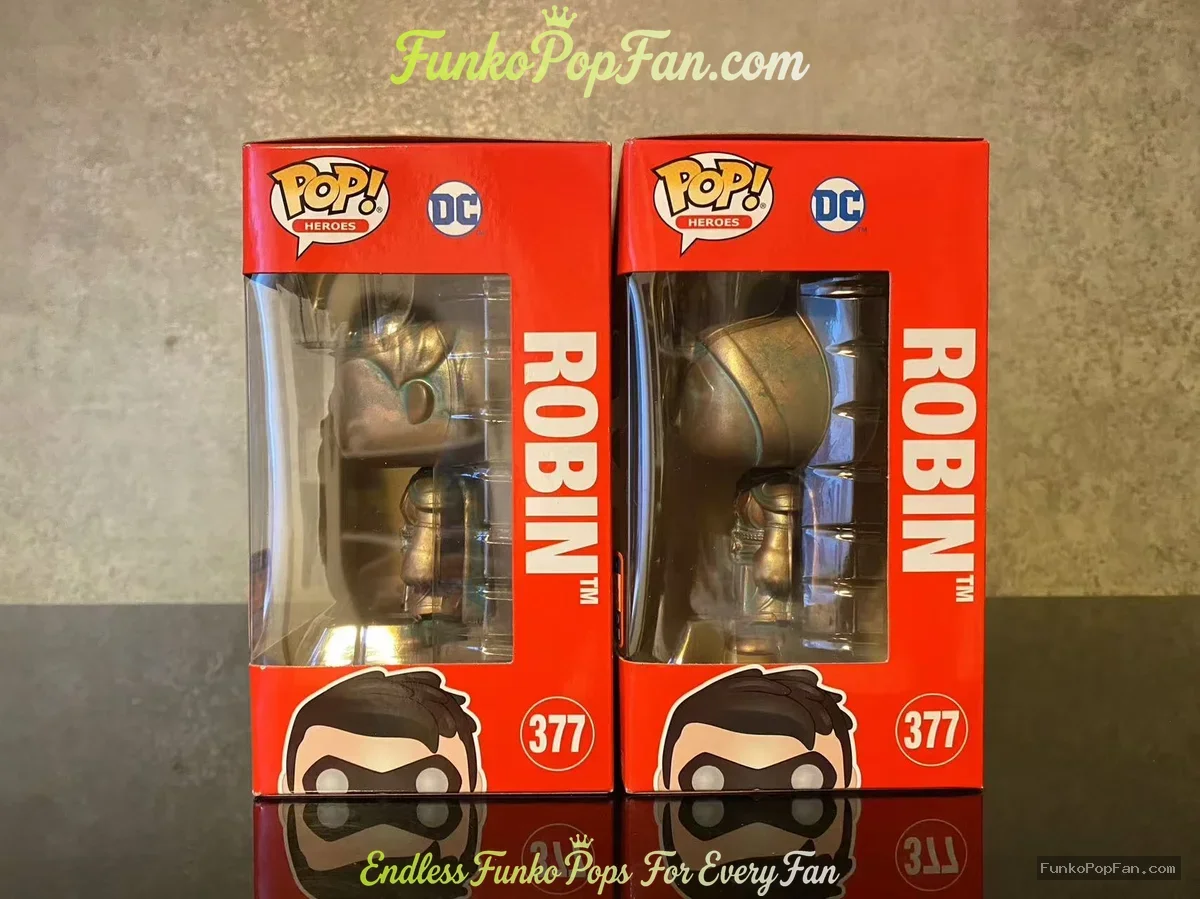 Lot of 2 Funko Pop! DC Heroes #377 Robin Chase + Robin Imperial Patina (2021 Summer Convention Limit - Funko Pop Figure