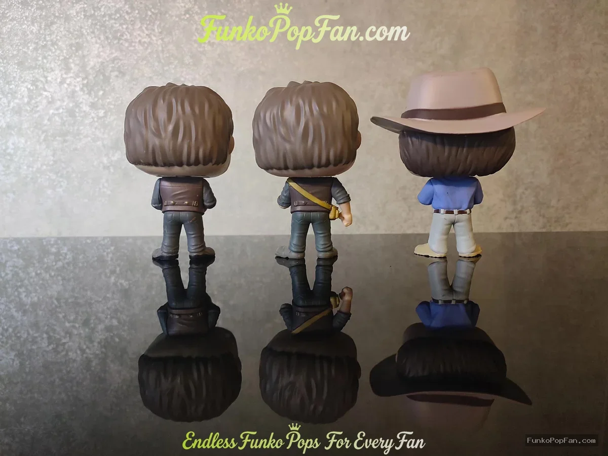 Bundle Funko Pop! Jurassic Park Classic #102 Owen Grady Vinyl Figure Bobblehead Vaulted Collectible  - Funko Pop Figure