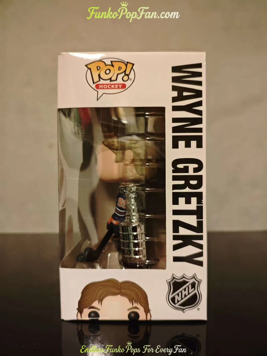 Funko Pop! Hockey Oilers #32 Wayne Gretzky (Chase) Vinyl Figure Bobblehead Vaulted Collectible With  - Funko Pop Figure