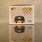 Funko Pop! Sports Legends #11 Derek Jeter (Chase) Vinyl Figure Bobblehead Vaulted Collectible With P - Funko Pop Figure
