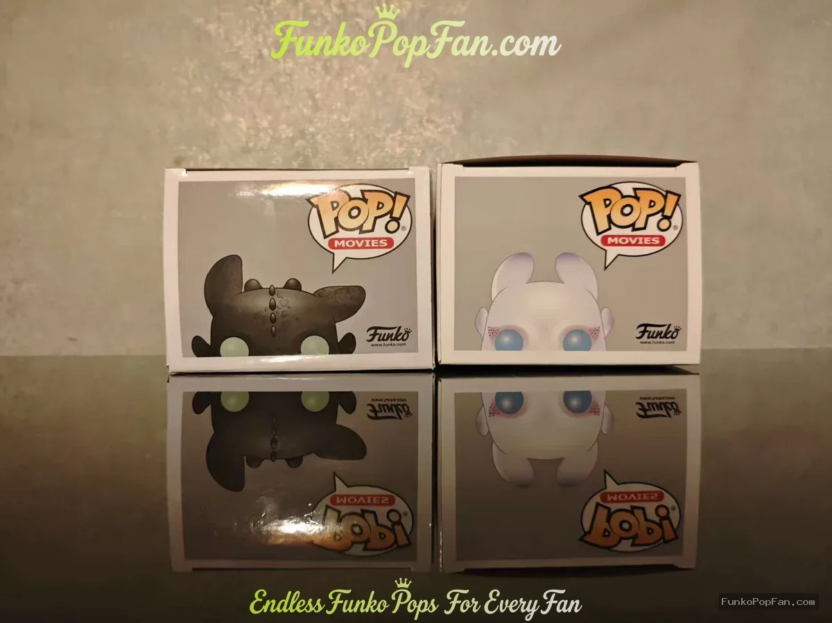 Funko Pop! Movies How to Train Your Dragon #686 Toothless / Light Fury #687 Vinyl Figure Bobblehead  - Funko Pop Figure