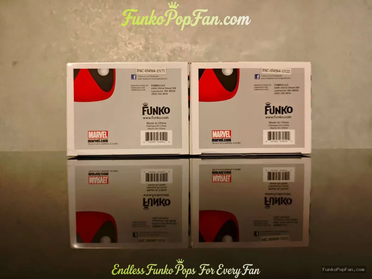 Funko Pop! Marvel Universe #20 Deadpool (Red) + #20 Deadpool (Blue/Grey Hot Topic Exclusive) Lot of  - Funko Pop Figure