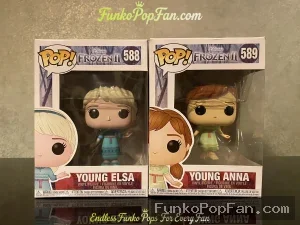 Bundle Funko Pop! Disney Frozen II #588 Young Elsa / #589 Young Anna Vinyl Figure Bobblehead Vaulted - Funko Pop Figure