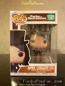 Funko Pop Television #1581 April Ludgate (From Outfit) Vinyl Figure Bobblehead Vaulted Collectible W - Funko Pop Figure